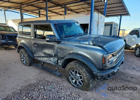 2023 Ford Bronco Base z USA, uszkodzony, nr VIN 1FMDE5CP7PLB45923